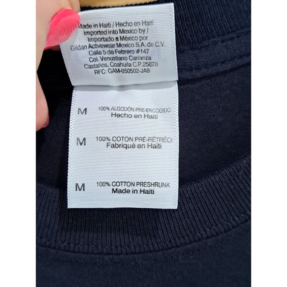 Native American Graphic T-Shirt M Gildan Cotton Black Eagle Bear Vintage Unisex - Picture 7 of 11